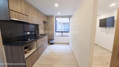 Apartaestudio en venta en Santa Barbara Central, Bogotá, 26 m² · foto 3 de 16