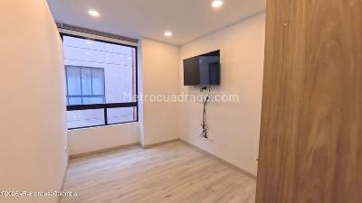 Apartaestudio en venta en Santa Barbara Central, Bogotá, 26 m² · foto 4 de 16