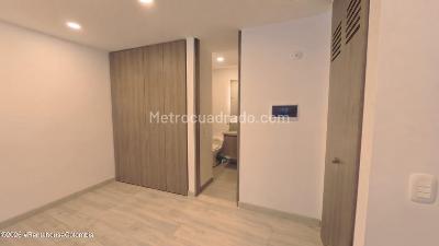 Apartaestudio en venta en Santa Barbara Central, Bogotá, 26 m² · foto 5 de 16