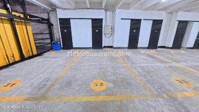 Apartaestudio en venta en Santa Barbara Central, Bogotá, 26 m² · foto 8 de 16