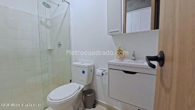 Apartaestudio en venta en Quinta Paredes, Bogotá, 21 m² · foto 4 de 20