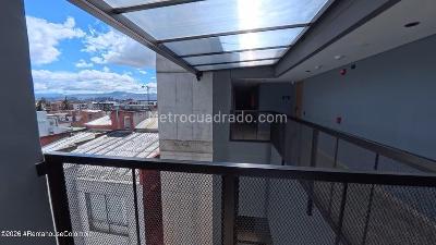 Apartaestudio en venta en Quinta Paredes, Bogotá, 21 m² · foto 8 de 20