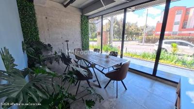 Apartaestudio en venta en Quinta Paredes, Bogotá, 21 m² · foto 13 de 15