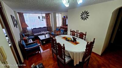 Apartamento de 3 alcobas en venta en Prado Veraniego Norte, Bogotá, 89 m² · foto 3 de 17