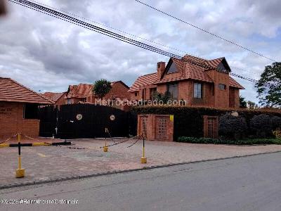 Casa de 3 alcobas en arriendo en La Balsa, Chía, 220 m² · foto 3 de 19