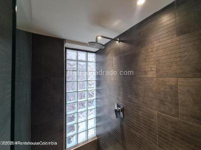 Apartamento de 2 alcobas en venta en Cedro Salazar, Bogotá, 93 m² · foto 12 de 17