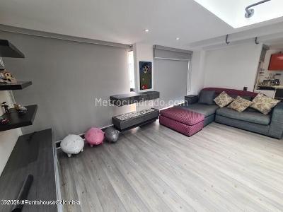 Apartamento de 2 alcobas en venta en Cedro Salazar, Bogotá, 93 m² · foto 8 de 17
