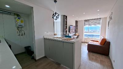 Apartamento de 1 alcoba en venta en El Vergel, Bogotá, 24 m² · foto 2 de 19