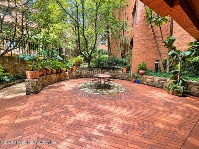 Apartamento de 3 alcobas en venta en Bosque Medina Usaquen, Bogotá, 232 m² · foto 19 de 20