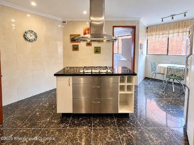 Apartamento de 3 alcobas en venta en Bosque Medina Usaquen, Bogotá, 232 m² · foto 9 de 20