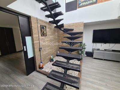 Apartamento de 2 alcobas en venta en Cedro Salazar, Bogotá, 93 m² · foto 10 de 19