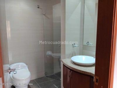 Casa de 3 alcobas en arriendo en Vereda Cerca De Piedra, Chía, 220 m² · foto 15 de 20