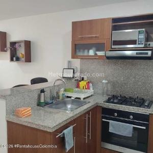 Apartaestudio en arriendo en Cedritos, Bogotá, 48 m² · foto 9 de 19