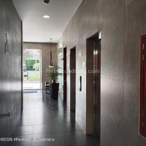 Apartaestudio en arriendo en Cedritos, Bogotá, 48 m² · foto 4 de 19
