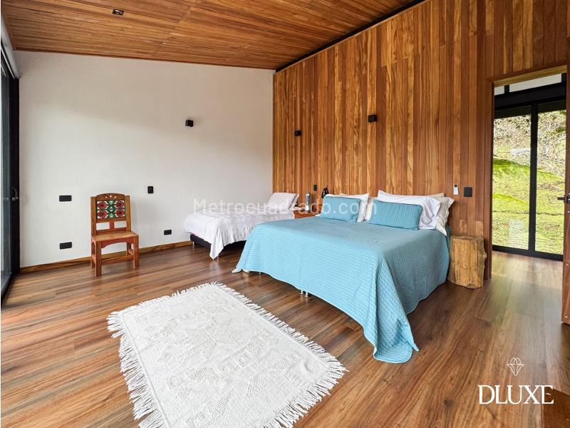 Casa de alto nivel en Via Las Palmas con 5 alcobas - 9