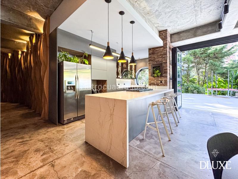 Piso – Medellín - Más
