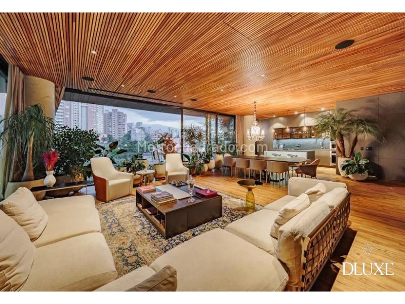 Stylish 2BR Apartment with Private Elevator in Poblado