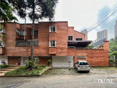 Casa – Medellín, Terminal de Transporte, Castilla