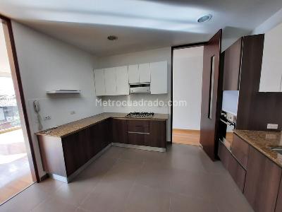 Apartamento de 3 alcobas en venta en Chico Reservado, Bogotá, 175 m² · foto 4 de 20
