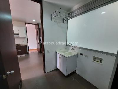 Apartamento de 3 alcobas en venta en Chico Reservado, Bogotá, 175 m² · foto 6 de 20