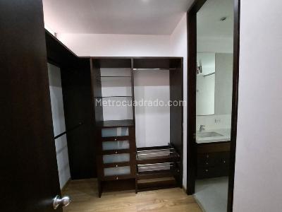 Apartamento de 3 alcobas en venta en Chico Reservado, Bogotá, 175 m² · foto 11 de 20