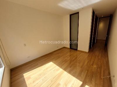 Apartamento de 3 alcobas en venta en Chico Reservado, Bogotá, 175 m² · foto 14 de 20