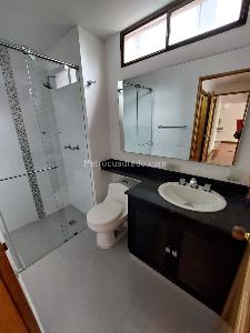 Apartamento de 2 alcobas en venta en Chico Norte, Bogotá, 80 m² · foto 13 de 19