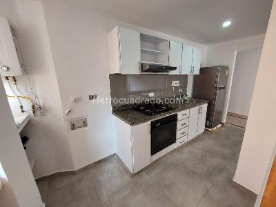 Apartamento de 2 alcobas en venta en Chico Norte, Bogotá, 80 m² · foto 6 de 19