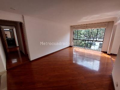 Apartamento de 2 alcobas en venta en Chico Norte, Bogotá, 80 m² · foto 8 de 19