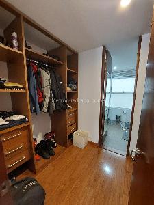 Apartamento de 2 alcobas en venta en Santa Barbara Occidental, Bogotá, 97 m² · foto 12 de 20
