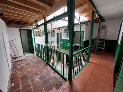 Casa de 5 alcobas en venta en Candelaria Belen, Bogotá, 74 m² · foto 2 de 18