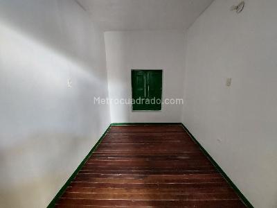 Casa de 5 alcobas en venta en Candelaria Belen, Bogotá, 74 m² · foto 5 de 18