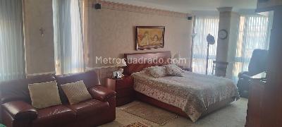 Apartamento de 3 alcobas en venta en Santa Barbara Occidental, Bogotá, 180 m² · foto 5 de 20