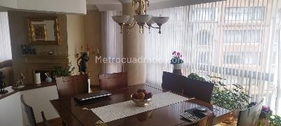 Apartamento de 3 alcobas en venta en Santa Barbara Occidental, Bogotá, 180 m² · foto 4 de 20