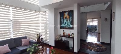 Casa de 3 alcobas en venta en Cerros De Sotileza, Bogotá, 310 m² · foto 12 de 20