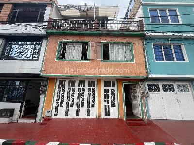 Casa de 5 alcobas en venta en Bosa San Antonio, Bogotá, 170 m² · foto 2 de 7