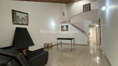 Casa en venta en Mandalay, Bogotá · foto 2 de 20