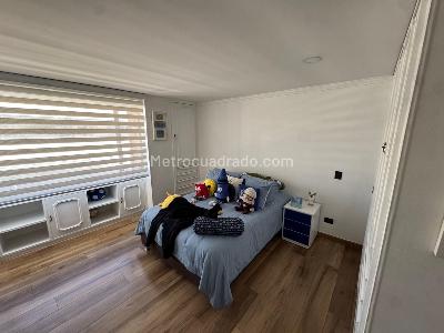 Apartamento en venta en Molinos Del Chico, Bogotá · foto 9 de 16