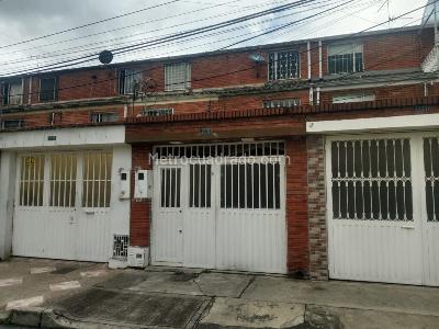 Casa de 4 alcobas en venta en Condado De Castilla, Bogotá, 80 m² · foto 2 de 20