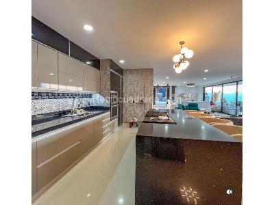 Casa de 5 alcobas en venta en Las Palmas, Medellín, 700 m² · foto 4 de 20