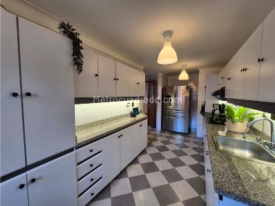Apartamento de 4 alcobas en venta en El Poblado, Medellín, 165 m² · foto 7 de 20
