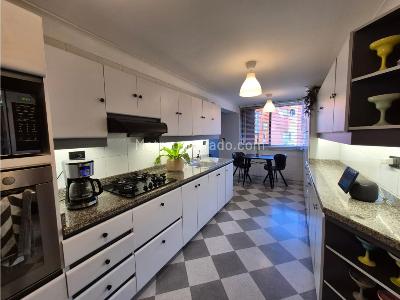 Apartamento de 4 alcobas en venta en El Poblado, Medellín, 165 m² · foto 9 de 20