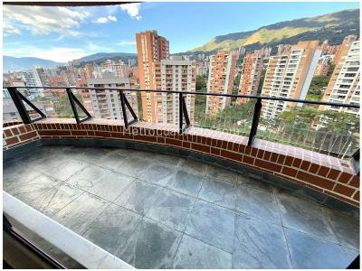 Apartamento de 4 alcobas en venta en El Poblado, Medellín, 387 m² · foto 2 de 20