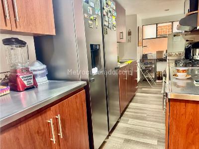 Apartamento de 3 alcobas en venta en Loma Del Escobero, Envigado, 124 m² · foto 6 de 20