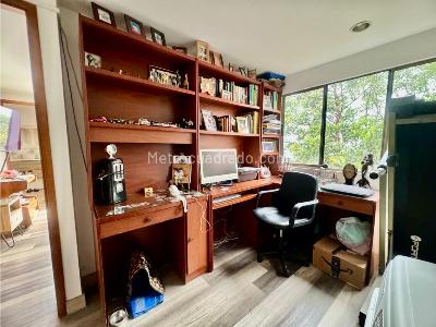 Apartamento de 3 alcobas en venta en Loma Del Escobero, Envigado, 124 m² · foto 16 de 20