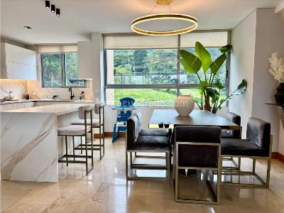 Apartamento de 3 alcobas en venta en El Poblado, Medellín, 217 m² · foto 2 de 20