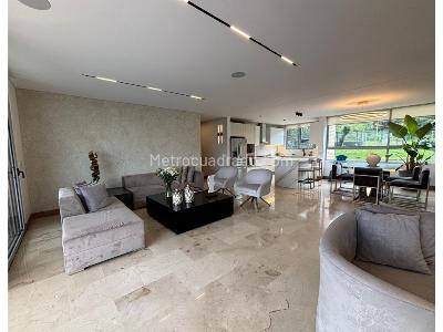 Apartamento de 3 alcobas en venta en El Poblado, Medellín, 217 m² · foto 6 de 20