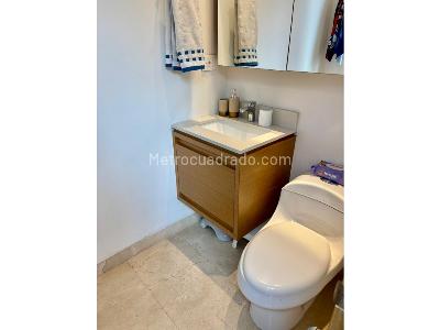Apartamento de 3 alcobas en venta en El Poblado, Medellín, 217 m² · foto 17 de 20