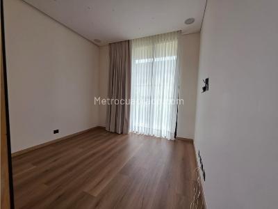 Casa de 3 alcobas en venta en Las Palmas, Envigado, 1144 m² · foto 13 de 20