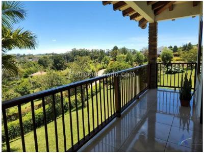 Casa de 3 alcobas en venta en La Macarena, Rionegro · foto 3 de 20